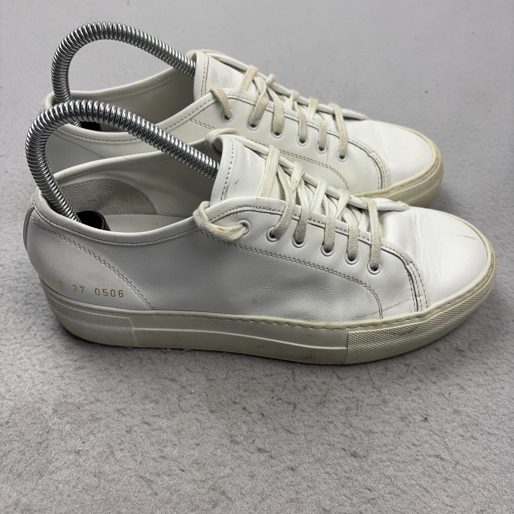 Common Projects Leather Shoes Womens Size 7 White Low Top Sneakers 4017 0506